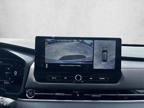 Used 2025 Mitsubishi Outlander SE FWD image 15