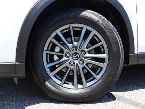 Used 2019 MAZDA CX-5 Touring FWD image 5