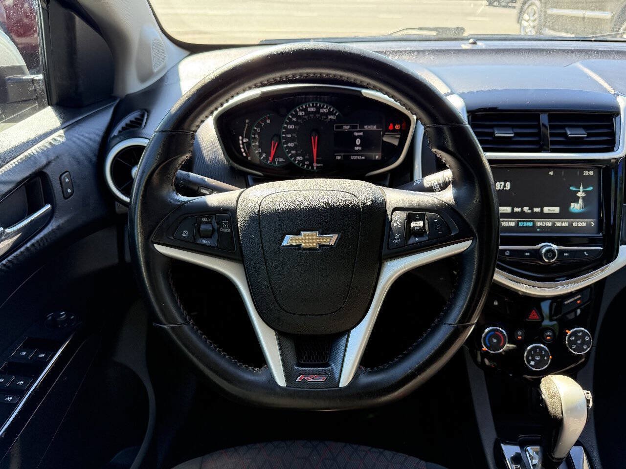 Used 2017 Chevrolet Sonic LT w/ Convenience Package FWD image 18