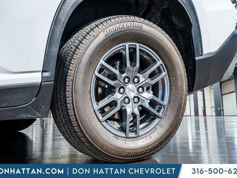 Used 2025 GMC Acadia Elevation image 37