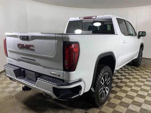 Used 2023 GMC Sierra 1500 AT4 w/ AT4 Preferred Package image 6