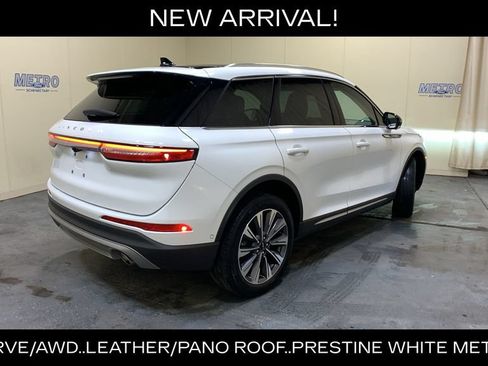 Used 2022 Lincoln Corsair Reserve w/ Equipment Group 201A AWD/4WD image 3