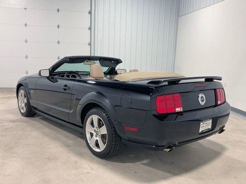 Used 2006 Ford Mustang GT image 7