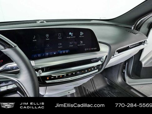 Used 2024 Cadillac Lyriq Sport AWD/4WD image 13
