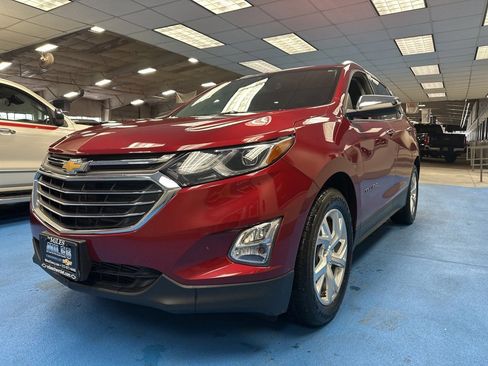 Used 2019 Chevrolet Equinox Premier w/ LPO, Floor Liner Package image 11