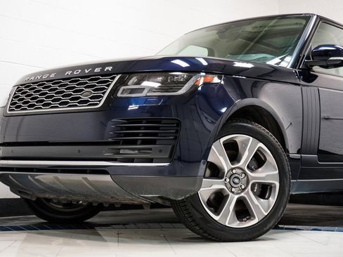 Used 2020 Land Rover Range Rover HSE image 2