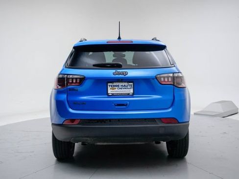 Used 2025 Jeep Compass Latitude w/ Convenience Group AWD/4WD image 6