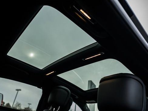 New 2026 Mercedes-Benz S 580 4MATIC Sedan image 33