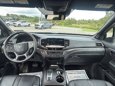 Used 2023 Honda Passport TrailSport image 25