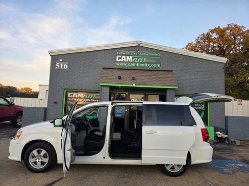 Used 2012 Dodge Grand Caravan Crew image 42