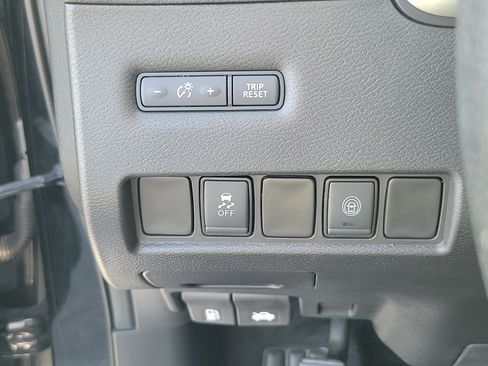 Used 2020 Nissan Murano S w/ Technology Package FWD image 17