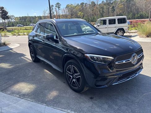 Used 2024 Mercedes-Benz GLC 300 4MATIC image 4