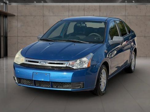 Used 2010 Ford Focus SE FWD image 5
