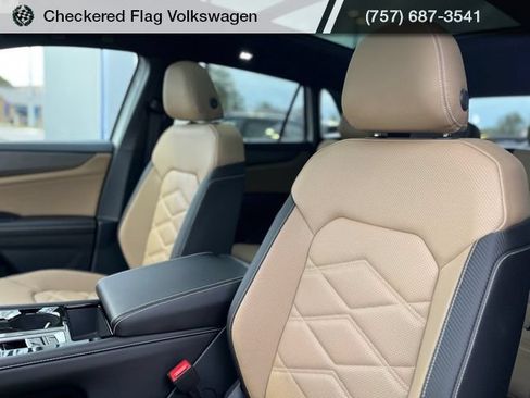 New 2026 Volkswagen Atlas Cross Sport SE AWD/4WD image 24