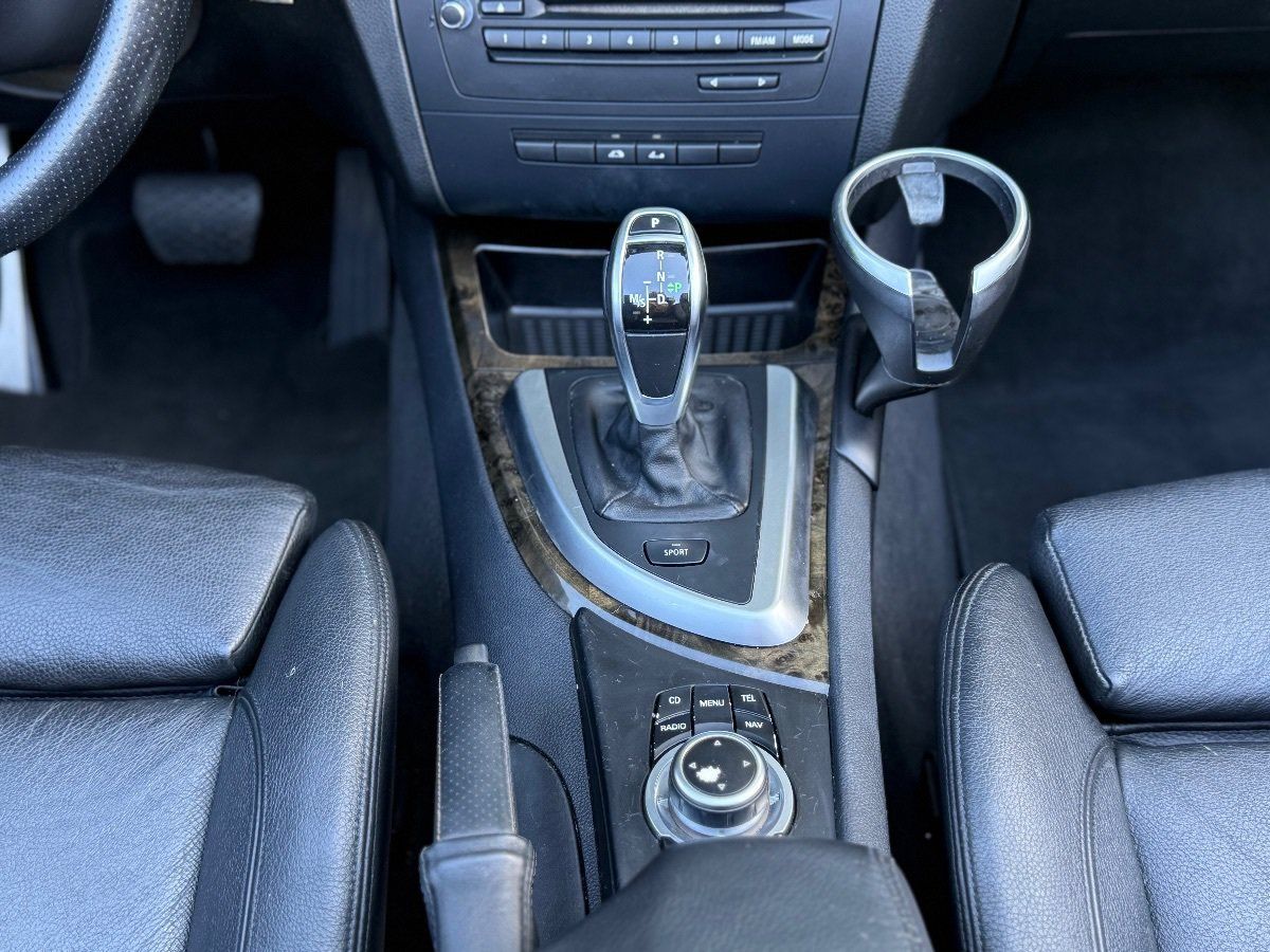 Used 2012 BMW 135i Convertible RWD image 27