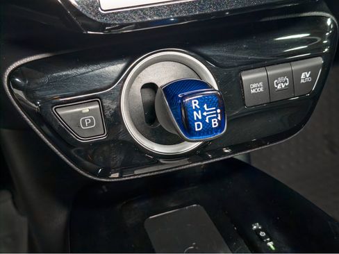 Used 2022 Toyota Prius Prime XLE FWD image 15