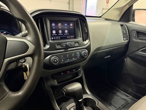Used 2021 Chevrolet Colorado W/T w/ WT Convenience Package image 17