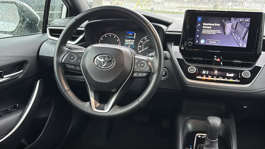 Used 2025 Toyota Corolla SE FWD image 9