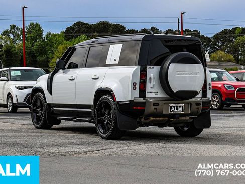 Used 2022 Land Rover Defender 110 X-Dynamic SE AWD/4WD image 7