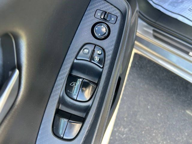 Used 2024 Nissan Sentra SV FWD image 12