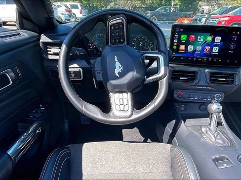 Used 2024 Ford Mustang Convertible image 8