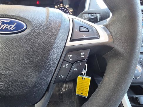 Used 2015 Ford Fusion SE FWD image 18