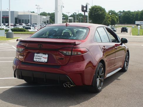 Used 2025 Toyota Corolla XSE FWD image 20