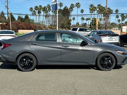 New 2026 Hyundai Elantra Sport FWD image 5