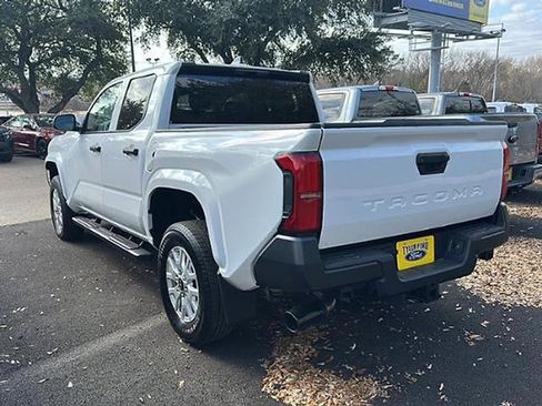 Used 2024 Toyota Tacoma SR image 5