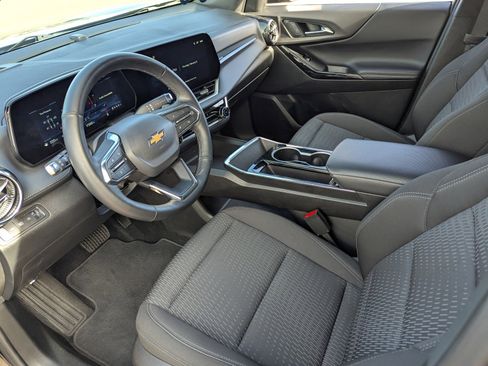 Certified 2025 Chevrolet Equinox LT image 25