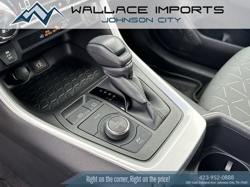 Used 2023 Toyota RAV4 XLE AWD/4WD image 16