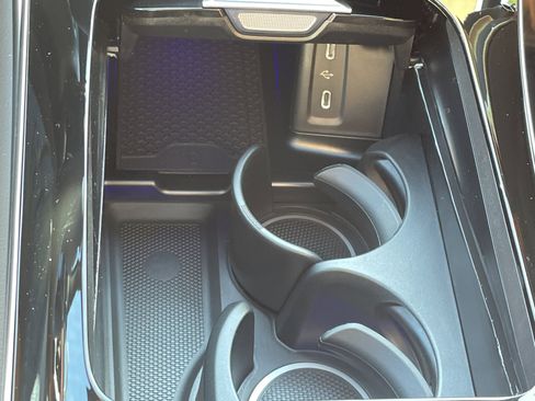 New 2026 Mercedes-Benz GLC 43 AMG 4MATIC image 32