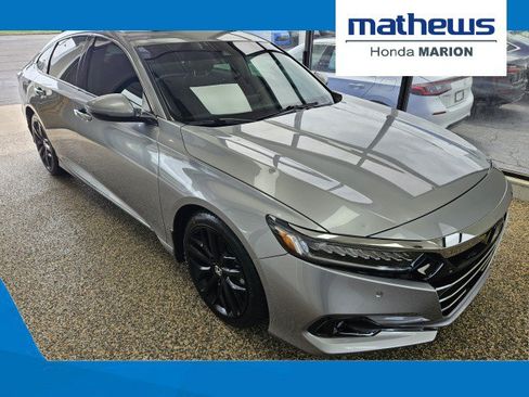 Used 2022 Honda Accord Touring image 1