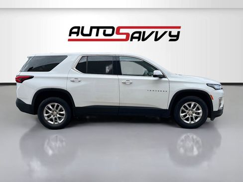 Used 2023 Chevrolet Traverse LS w/ Safety Package FWD image 8