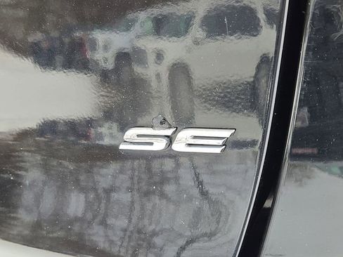 Used 2017 Ford Fusion Energi SE image 32