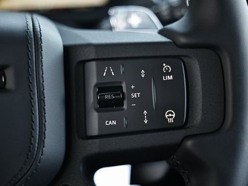 New 2026 Land Rover Defender 110 OCTA image 47