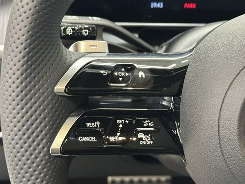 New 2026 Mercedes-Benz GLC 300 image 27