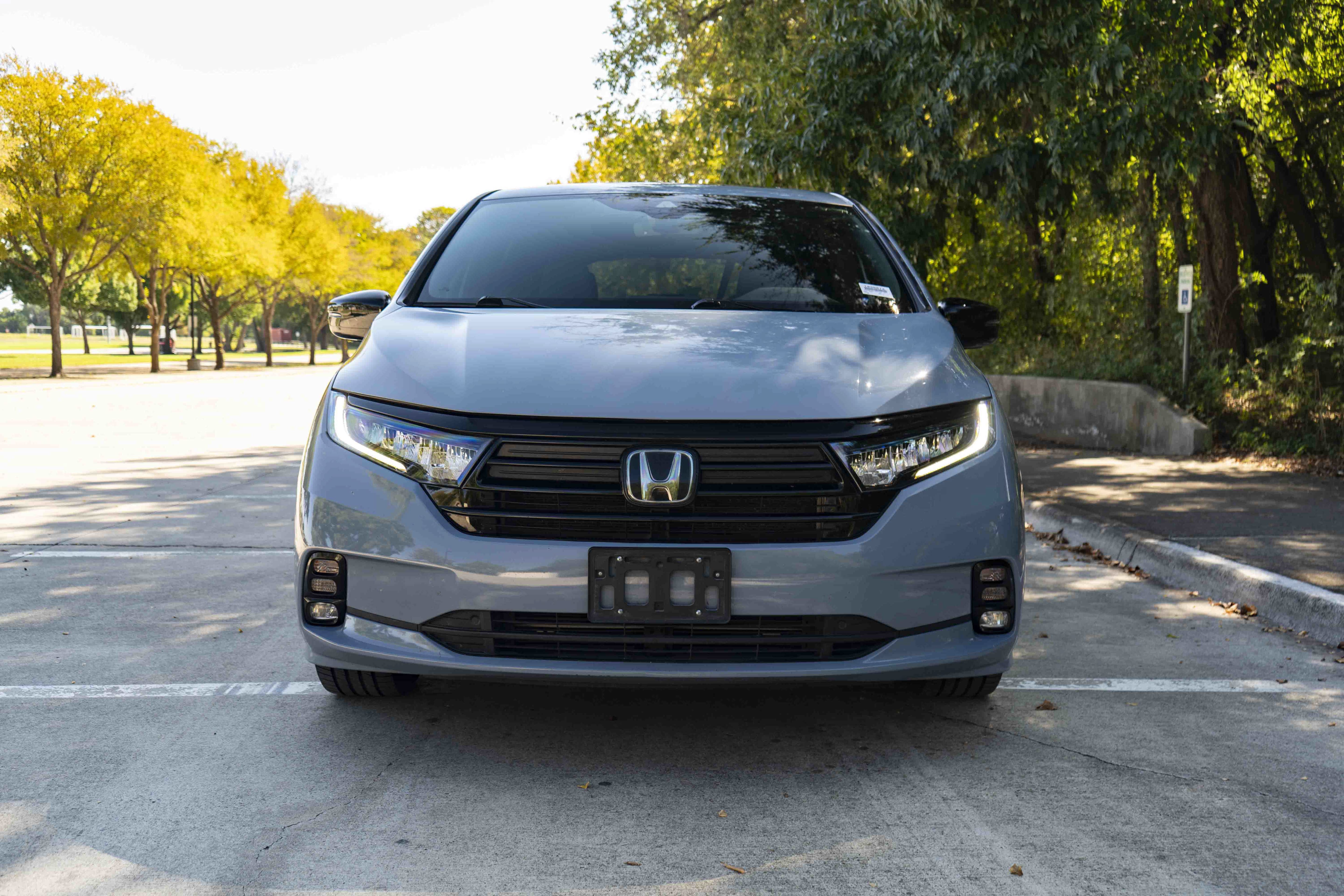 Used 2024 Honda Odyssey Sport image 3