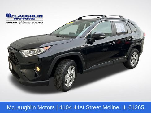Used 2021 Toyota RAV4 XLE w/ XLE Grade Weather Package image 1