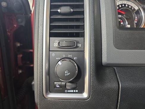 Used 2016 RAM 1500 Big Horn AWD/4WD image 24