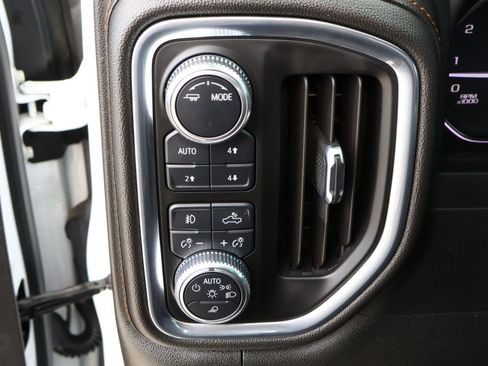 Used 2023 GMC Sierra 3500 AT4 w/ Gooseneck/5TH Wheel Package image 25