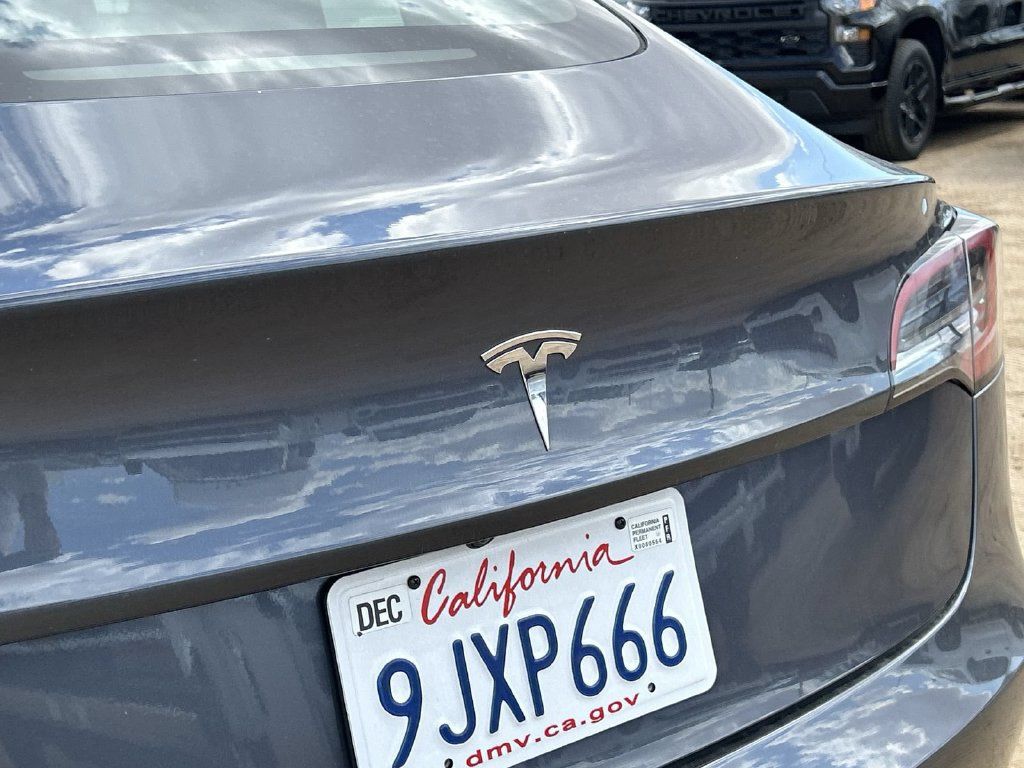 Used 2023 Tesla Model 3 Standard Range RWD image 30