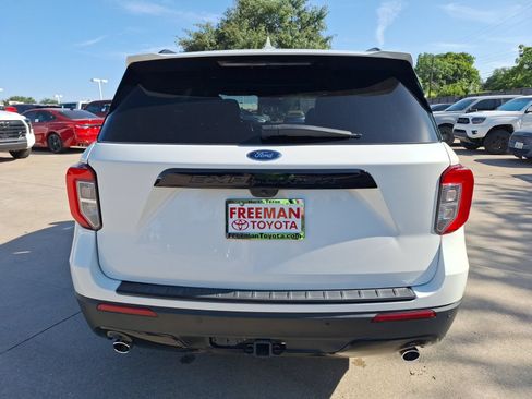 Used 2023 Ford Explorer ST-Line w/ Class IV Trailer Tow Package RWD image 5