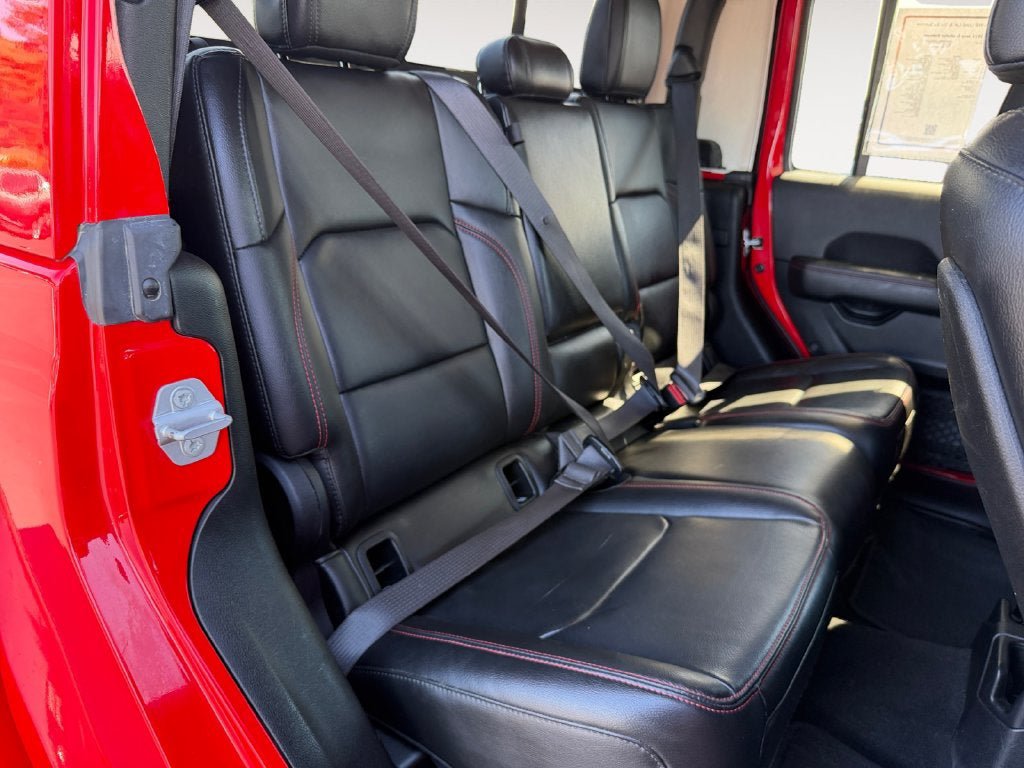 Used 2021 Jeep Gladiator Rubicon w/ Uconnect 4C Nav & Sound Group AWD/4WD image 24
