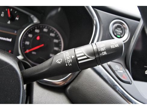 Used 2025 Chevrolet Blazer LT AWD/4WD image 18