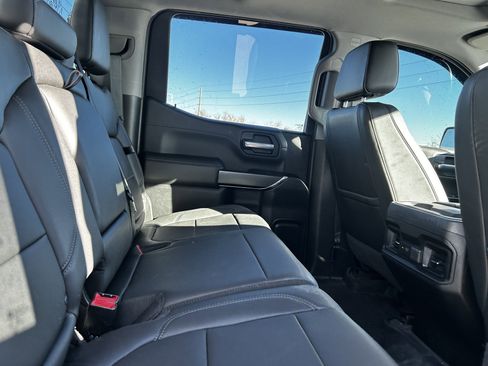 Used 2021 Chevrolet Silverado 1500 LT Trail Boss w/ Convenience Package II image 12