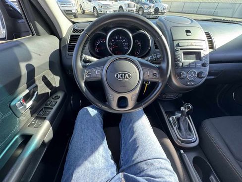 Used 2013 Kia Soul + image 30