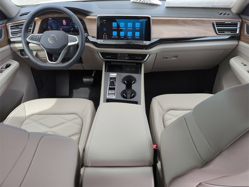 New 2026 Volkswagen Atlas SE image 19