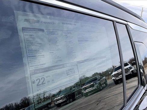 New 2026 Chevrolet Traverse LT w/ Driver Confidence Package image 14