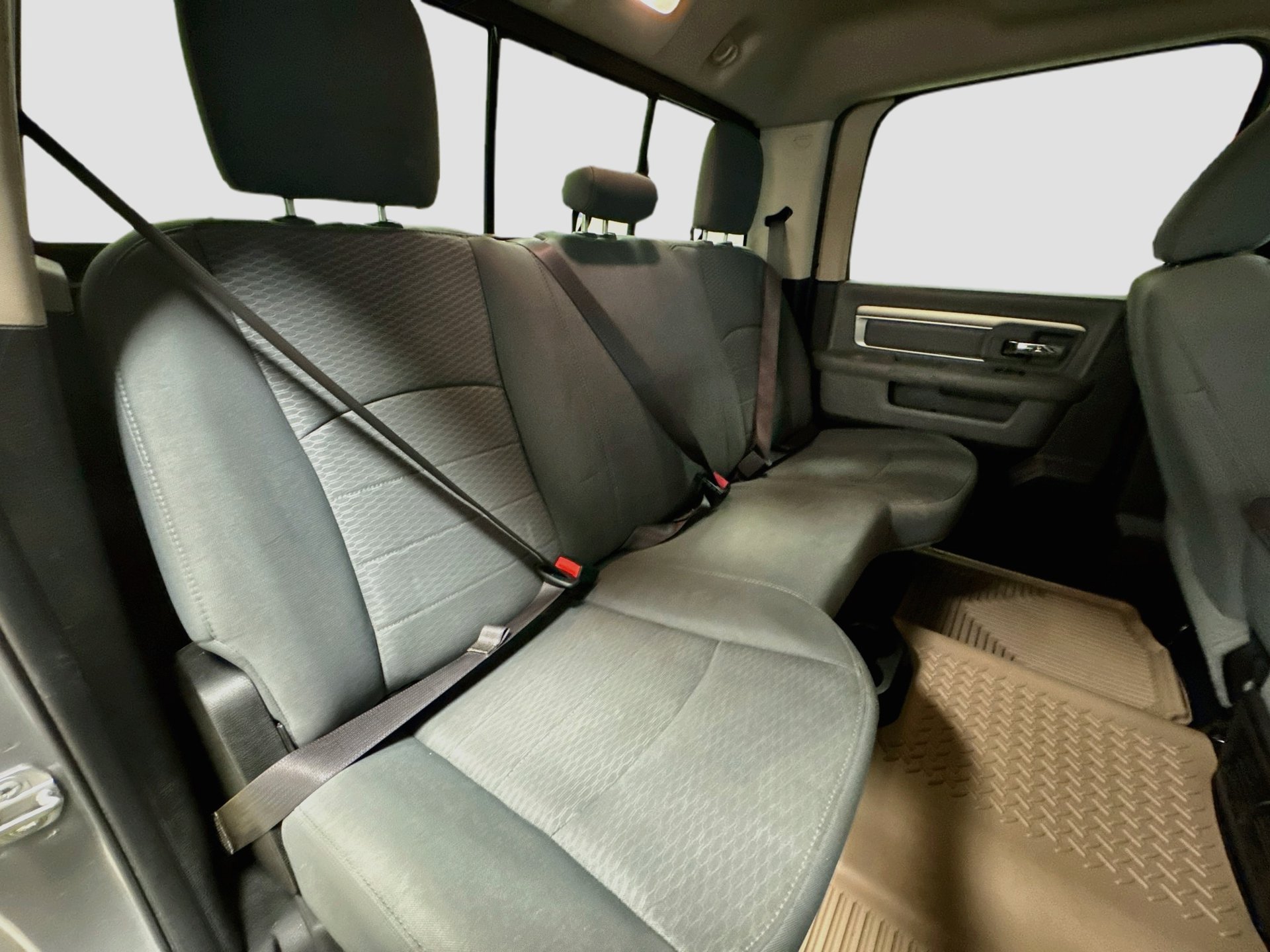 Used 2019 RAM 1500 Classic SLT RWD image 26